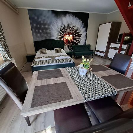 Kek Laguna Wellness Apartmanok 艾格扎洛克 外观 照片