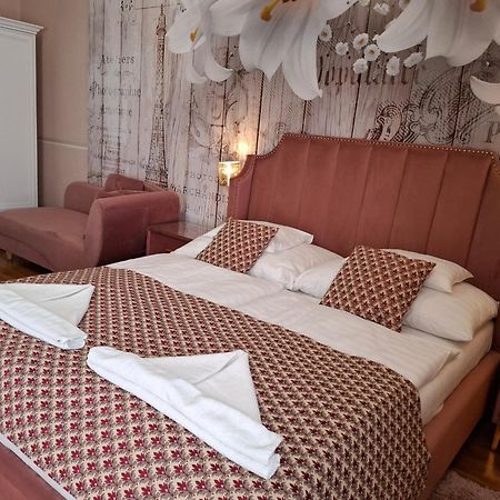 Kek Laguna Wellness Apartmanok 艾格扎洛克 外观 照片