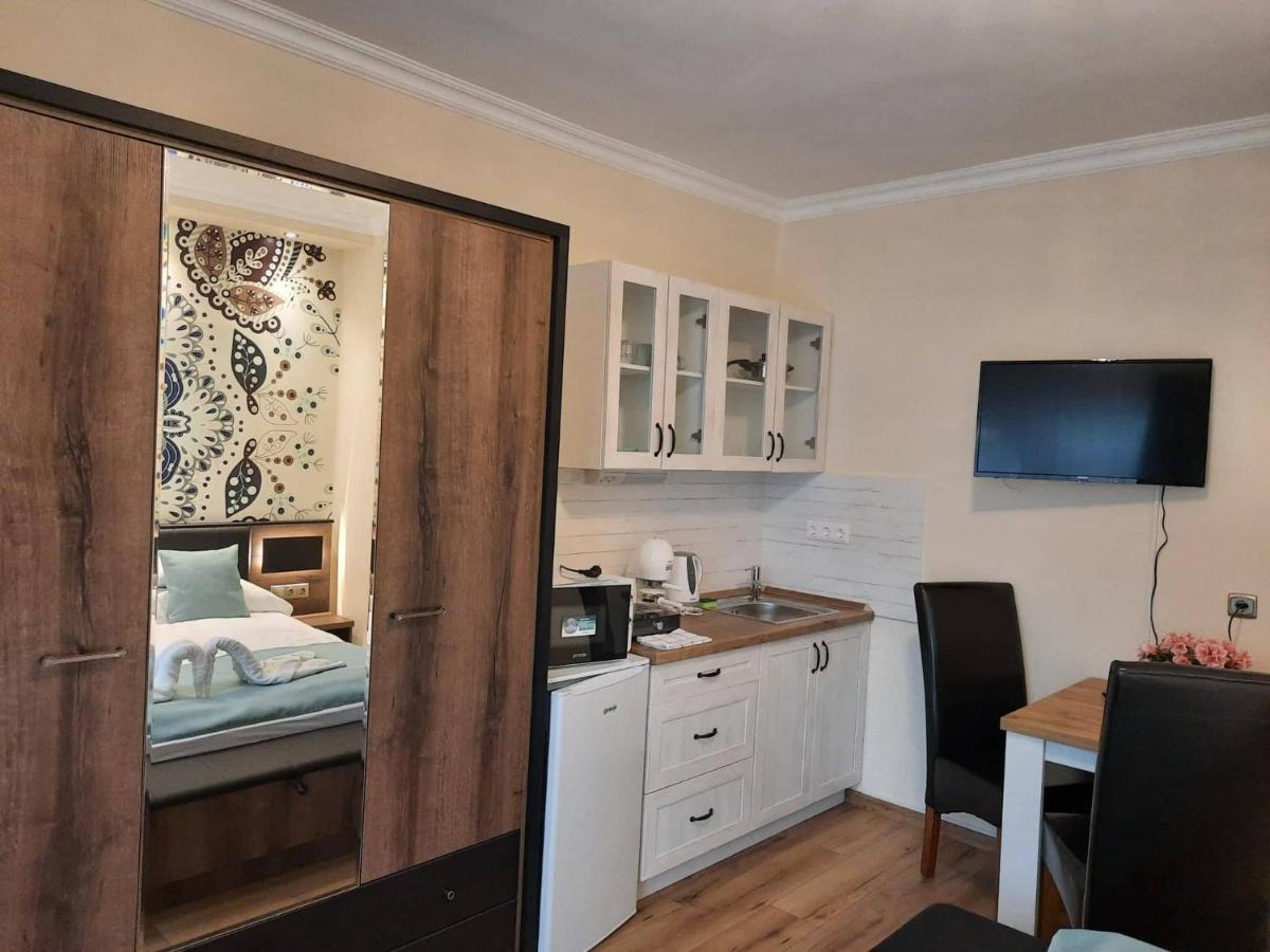 Kek Laguna Wellness Apartmanok 艾格扎洛克 外观 照片