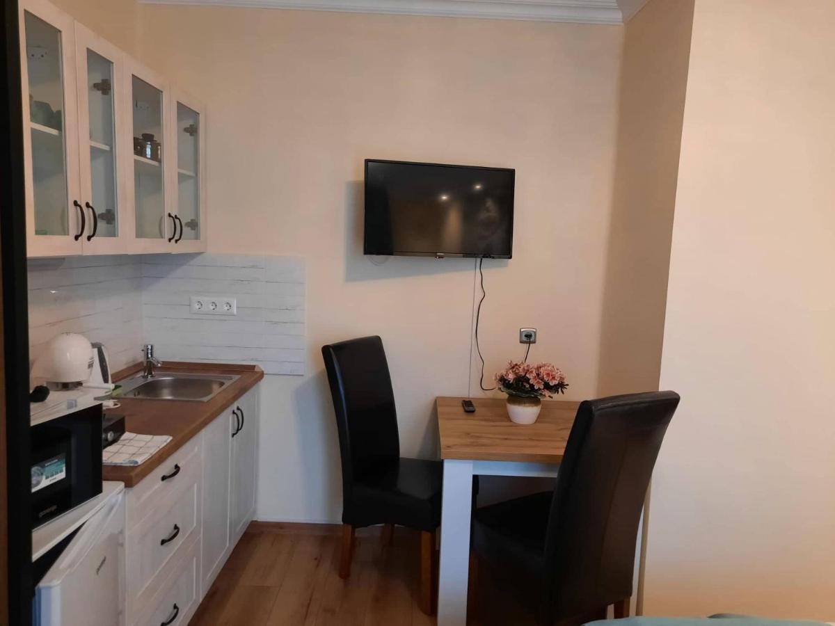 Kek Laguna Wellness Apartmanok 艾格扎洛克 外观 照片