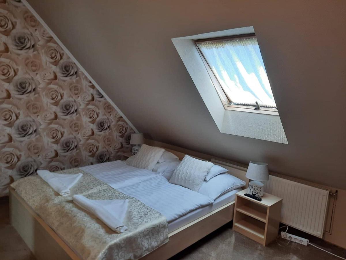 Kek Laguna Wellness Apartmanok 艾格扎洛克 外观 照片