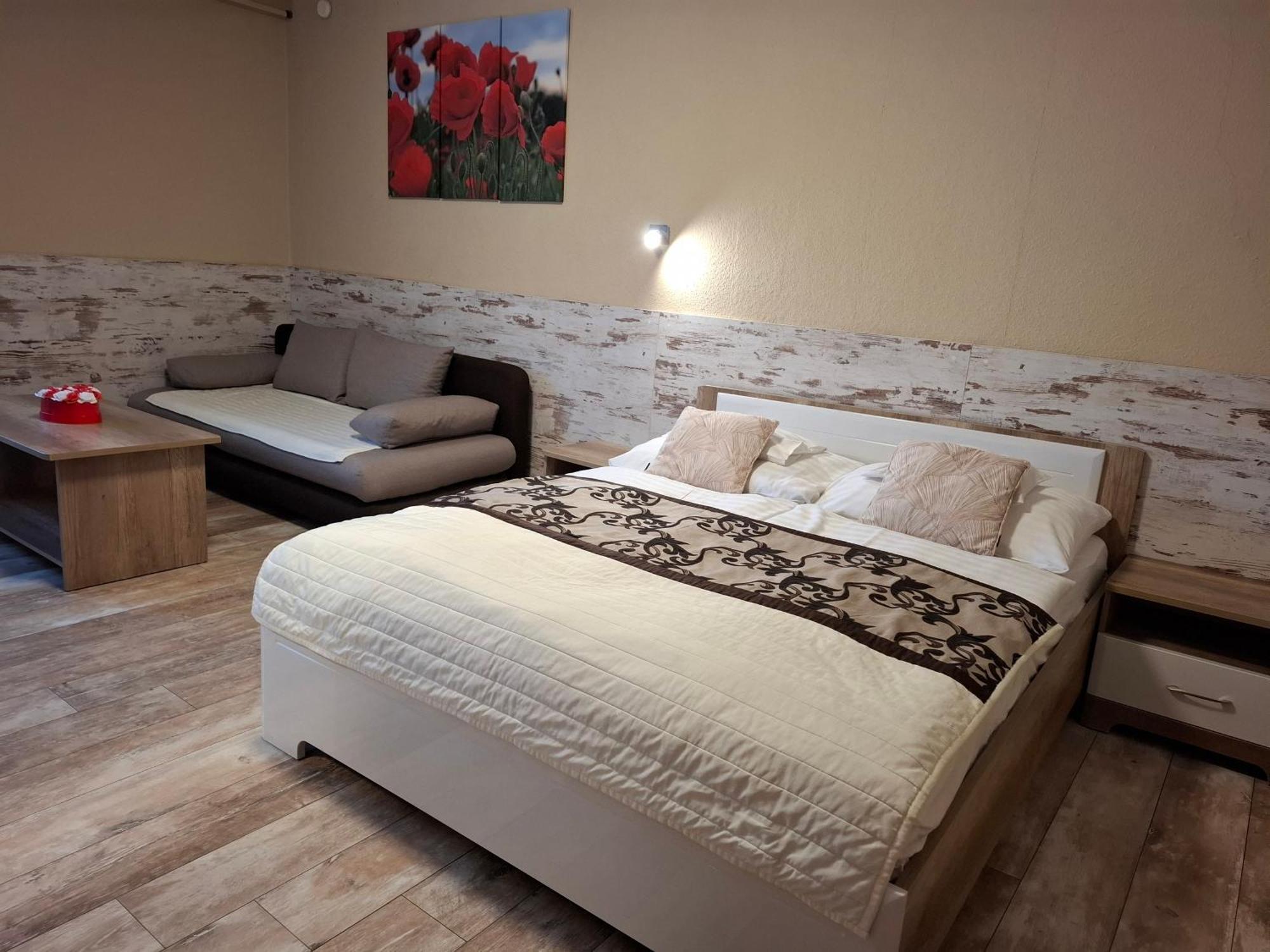 Kek Laguna Wellness Apartmanok 艾格扎洛克 外观 照片